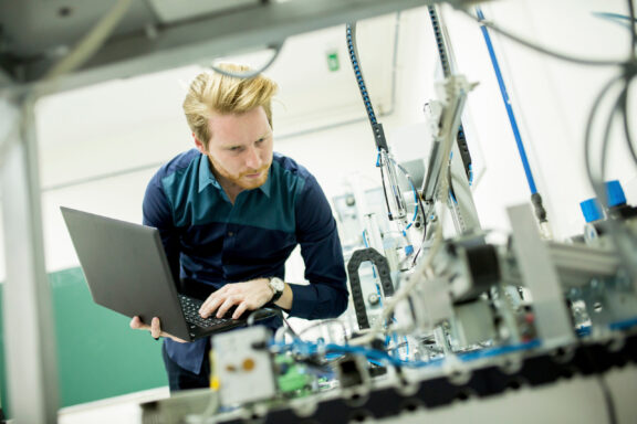 Mechanical engineer from RFA working on a project
